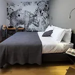 Guest house Mercatovecchio Luxury 4*