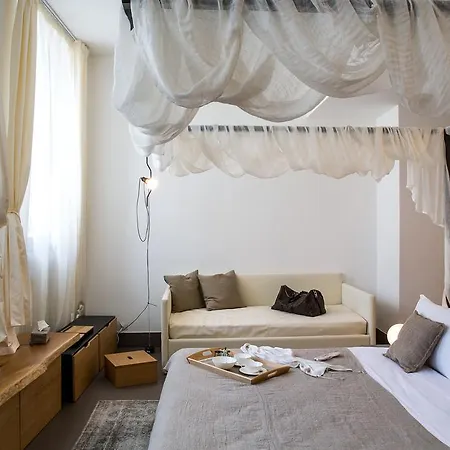 招待所 梅卡托维奇奥豪华套房酒店 乌迪内