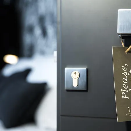 招待所 梅卡托维奇奥豪华套房酒店 4*