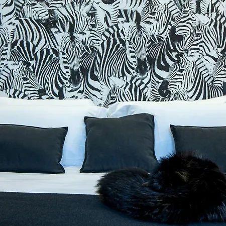 梅卡托维奇奥豪华套房酒店 4*